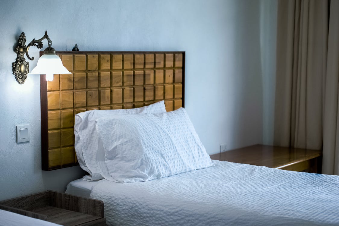De-clutter your Guest Room with little Effort; You Quick Guide